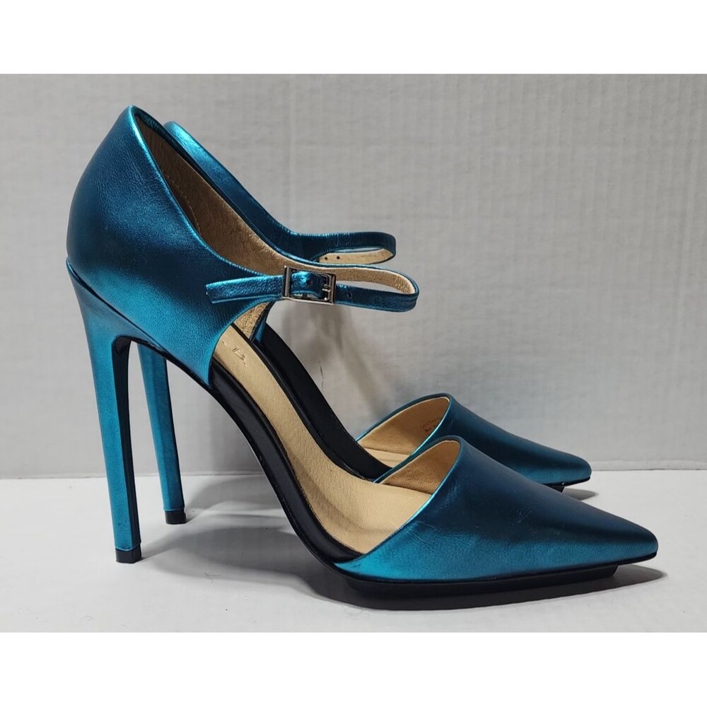 L.A.M.B. Will Gorgeous Teal Leather Shoes Size 7M